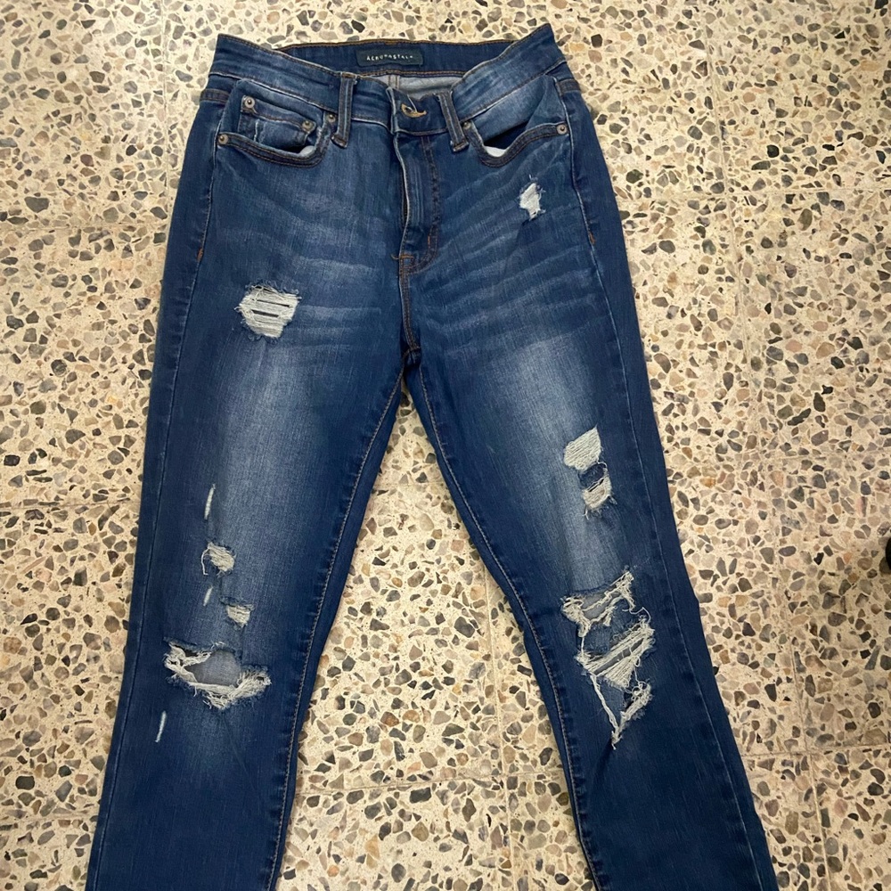 Aeropostale high waisted cropped jegging.